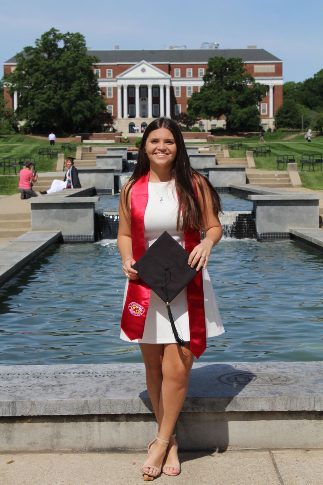 Victoria Contreras del Olmo el día de su graduación en Maryland